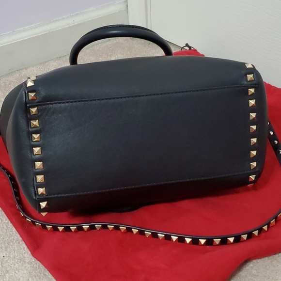 Valentino Rockstud Leather Pagoda shopper Bag - Picture 6 of 8